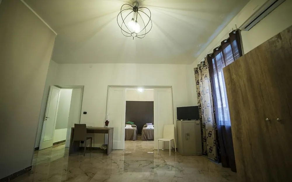 B&B Massimocentro Palermo 3*,  Italië